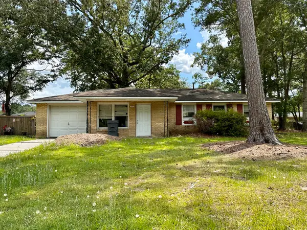 7711 Desmond Avenue, North Charleston, SC 29418