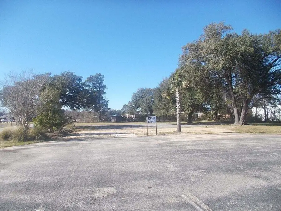 295 N Us-52 Highway, Moncks Corner, SC 29461 - Image #2