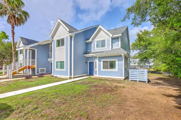 851 Sandlake Drive #D, Mount Pleasant, SC 29464