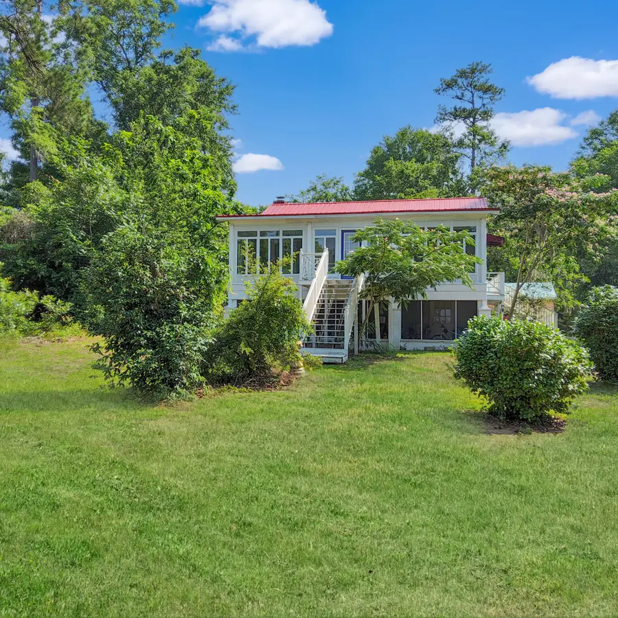 1201 Crescent Street, Summerton, SC 29148 - #3