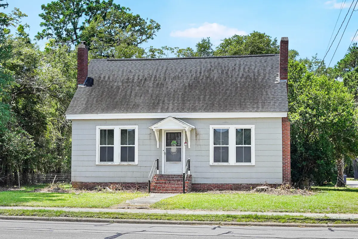 205 W Elm Street, Hampton, SC 29924 - #1