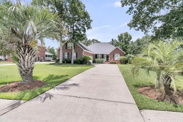 697 Hamlet Circle, Goose Creek, SC 29445