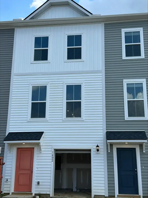 4633 Forest Hills Drive #1402, North Charleston, SC 29418