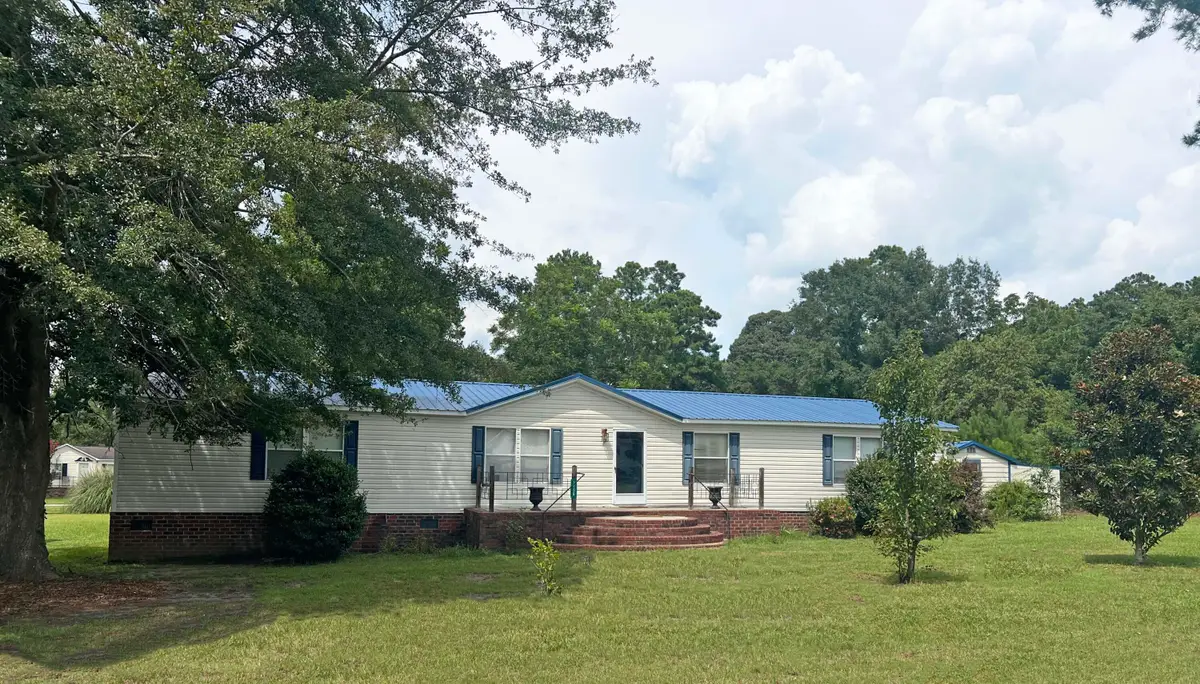 1156 W A. Gamble Road, Manning, SC 29102 - #1