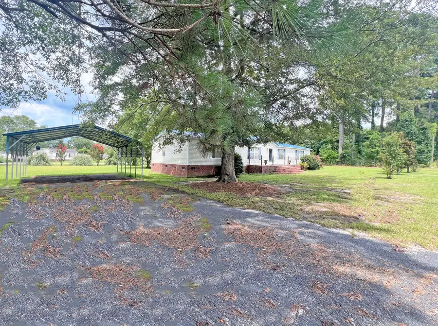 1156 W A. Gamble Road, Manning, SC 29102 - #2