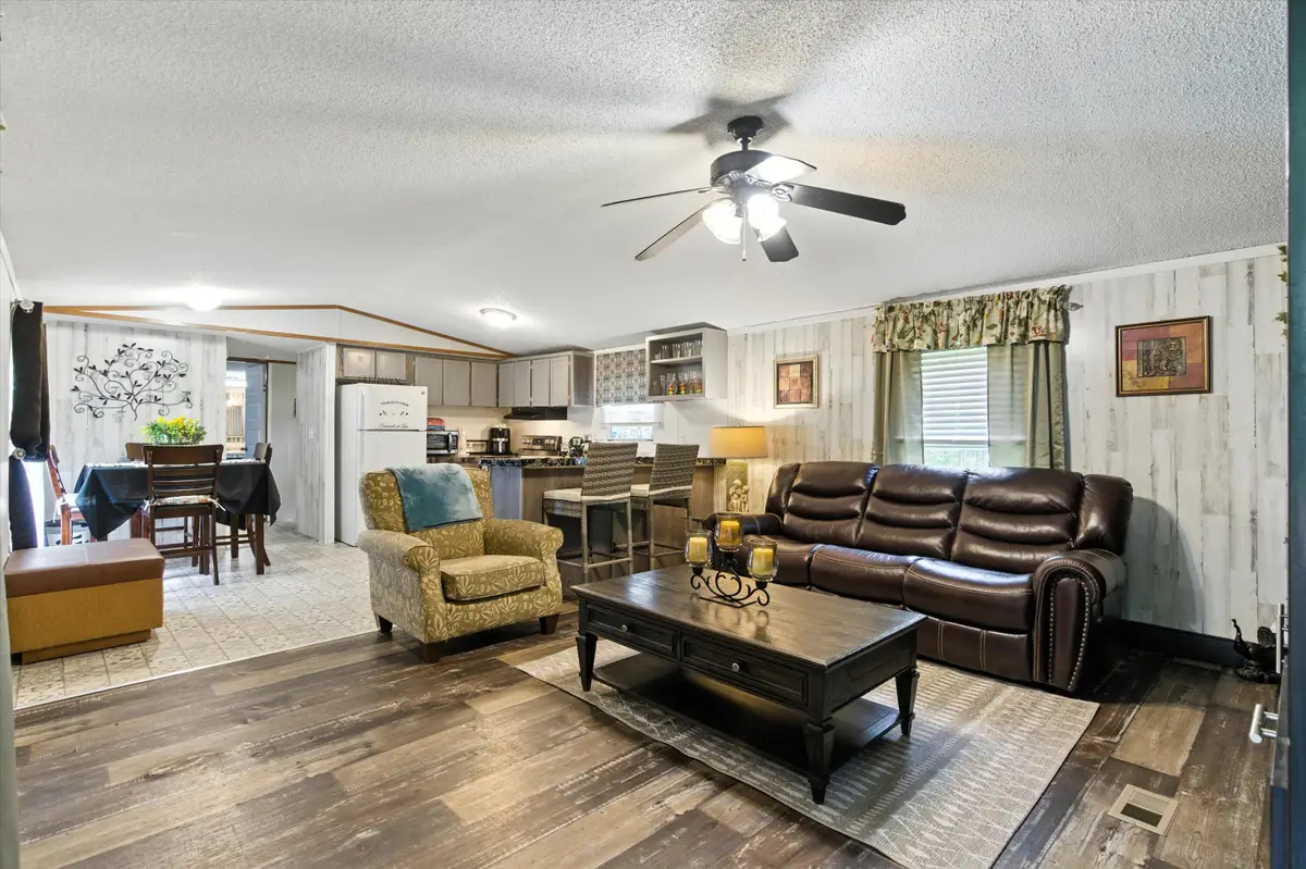 175 Koger Drive, Summerville, SC 29483 - Image #1