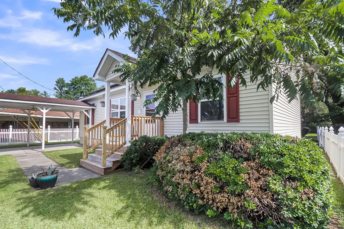 916 Hillsboro Drive, Charleston, SC 29407 - Image #1