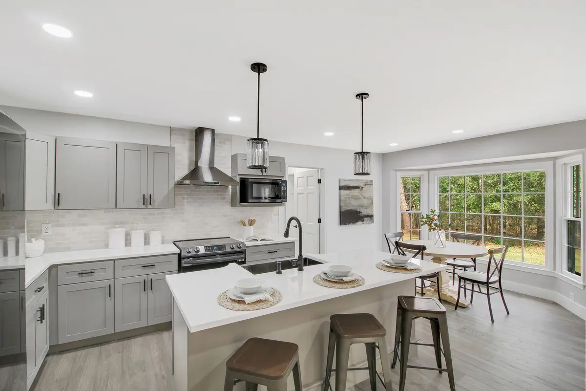 305 Mayfield Street, Summerville, SC 29485 - Image #1