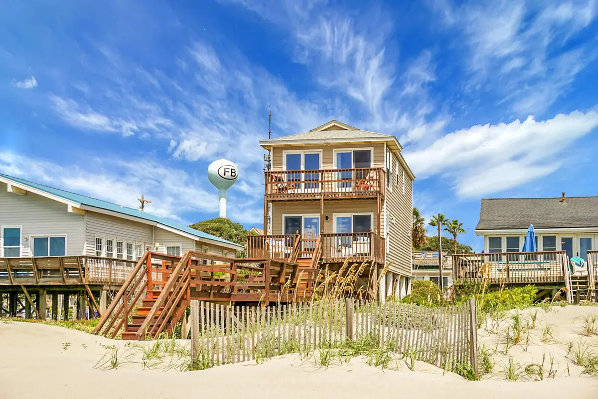 519 E Arctic Avenue, Folly Beach, SC 29439 - Image #1