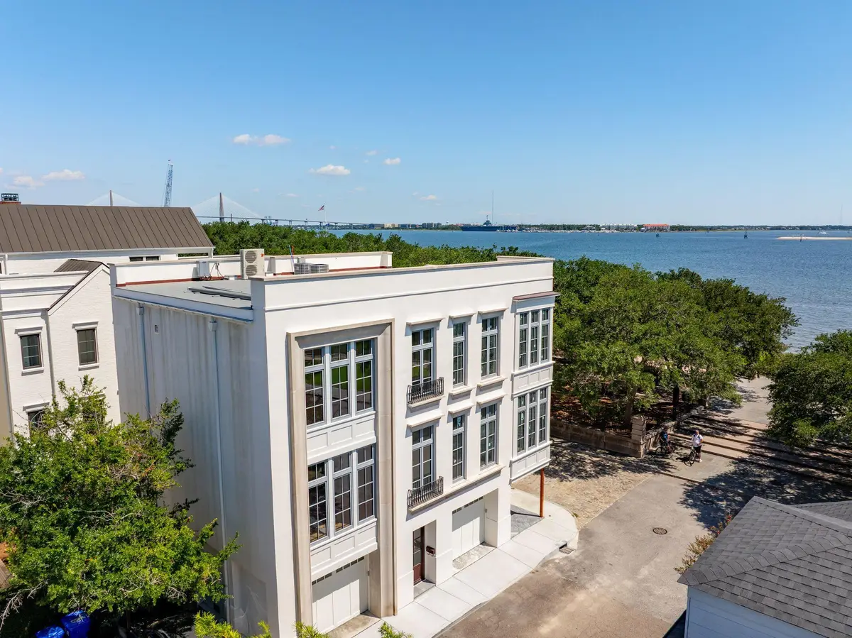 4 Exchange Street, Charleston, SC 29401 - #1