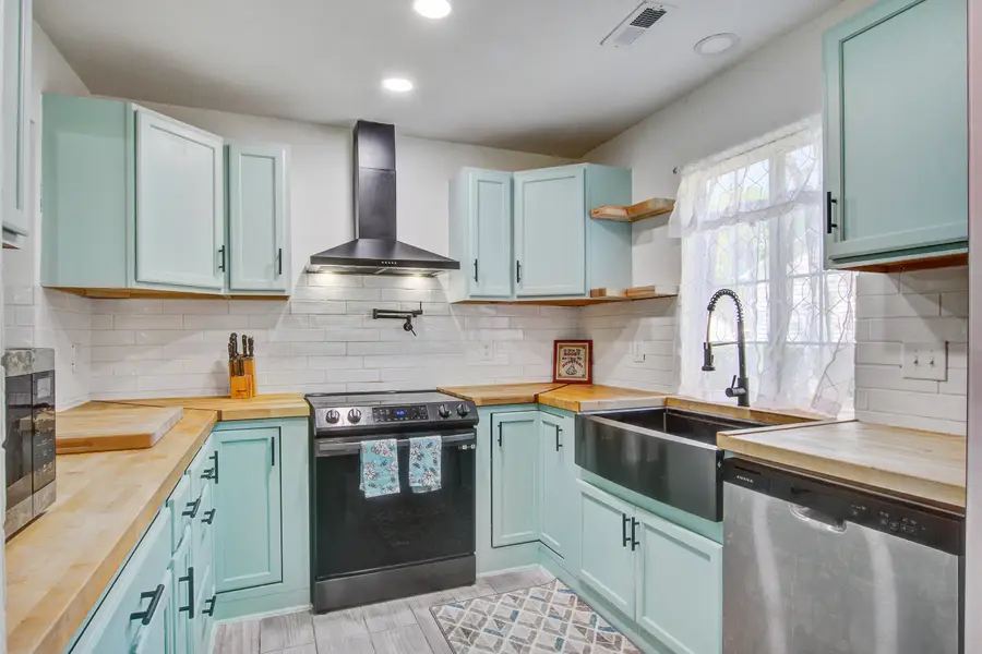 100 Tanager Street, Summerville, SC 29483 - Image #2