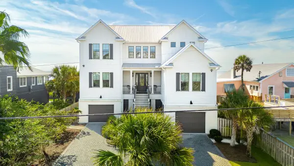 507 W Ashley Avenue, Folly Beach, SC 29439