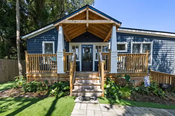 212 E Hudson Avenue, Folly Beach, SC 29439