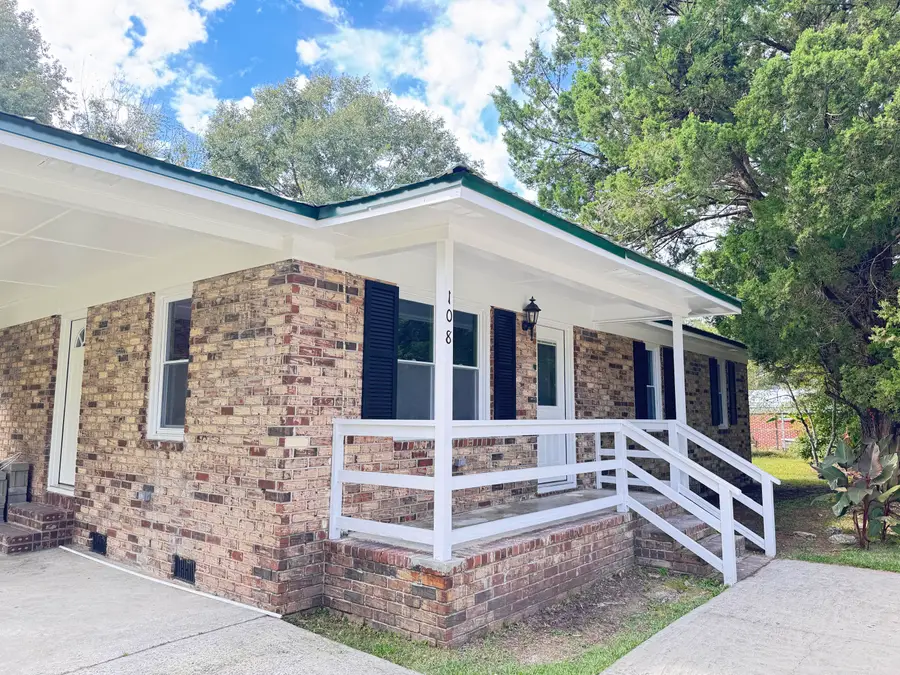 108 Franklin Street, Walterboro, SC 29488 - #2