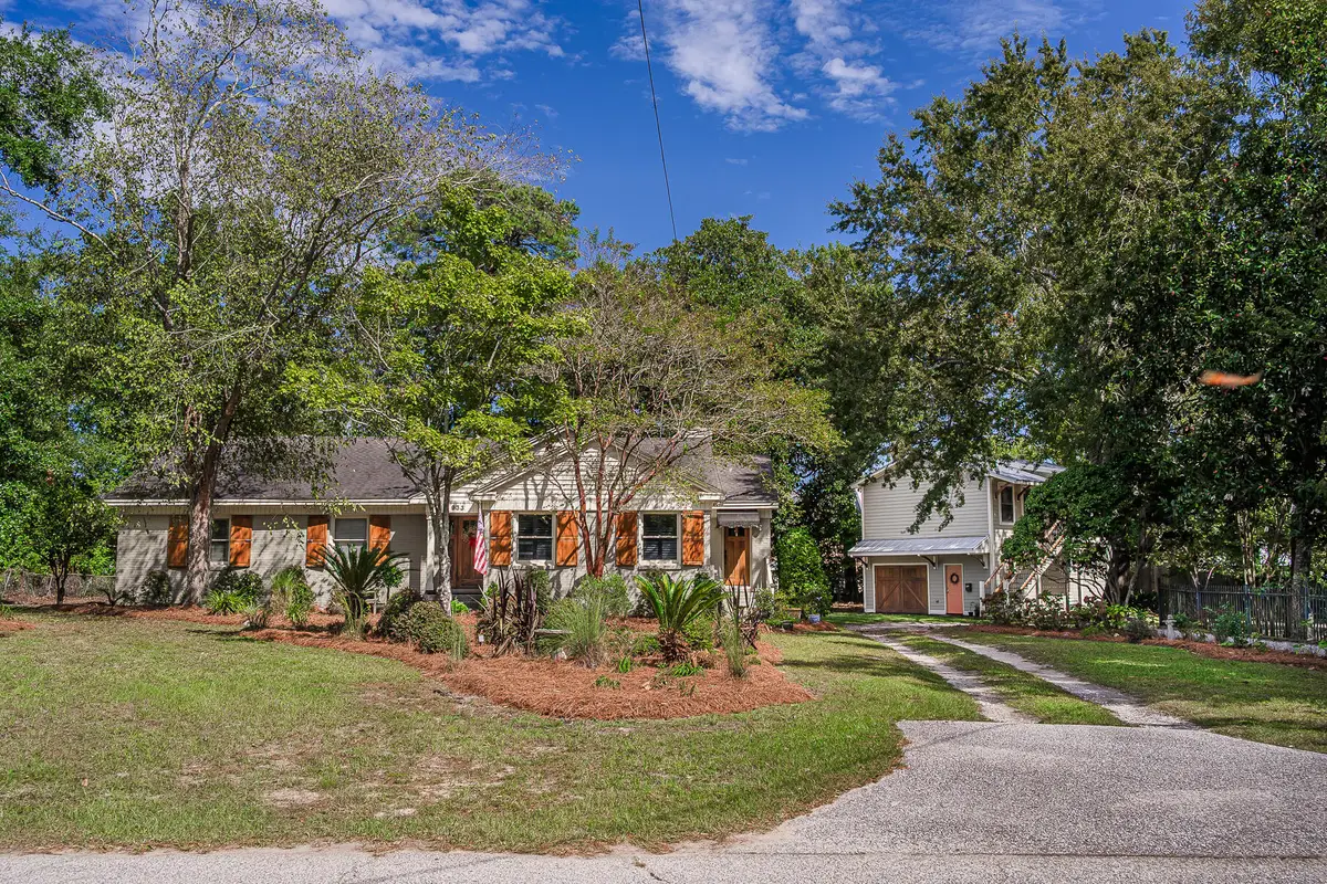 933 Lakeview Drive, Mount Pleasant, SC 29464 - Image #1