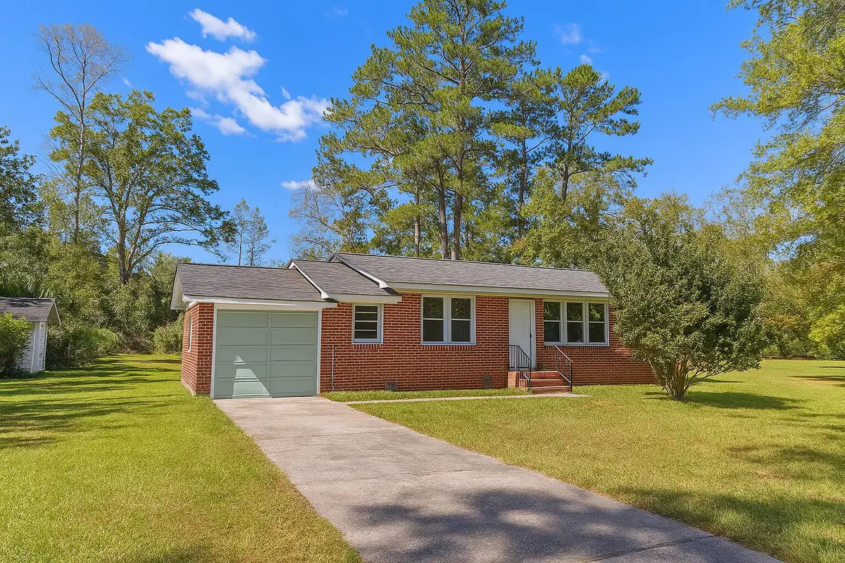 605 Poplar Street, Walterboro, SC 29488 - Image #1