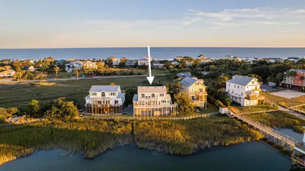 68 W 9th Street #B, Folly Beach, SC 29439