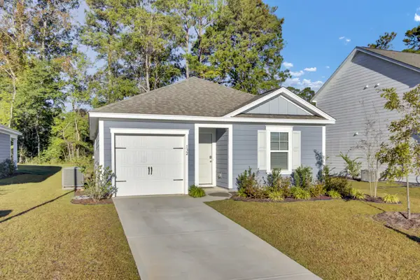 132 Congaree Court, Santee, SC 29142