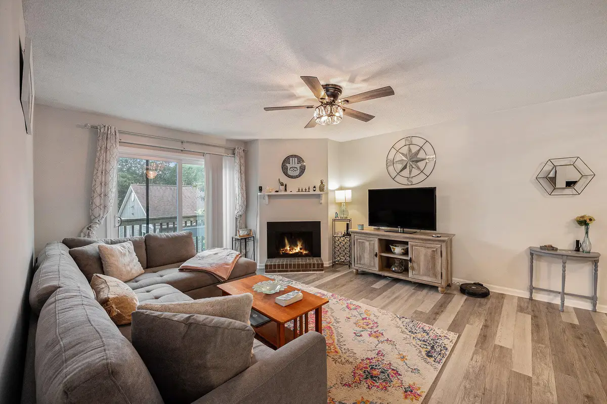 1402 Camp Road #9g, Charleston, SC 29412 - Image #1