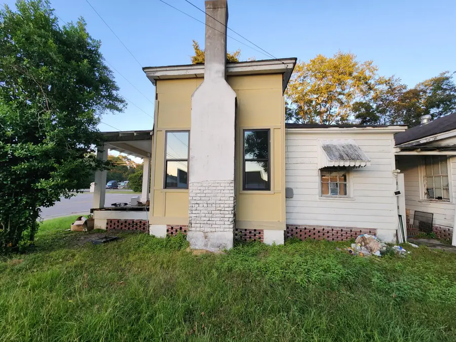 905 Peak Street, Holly Hill, SC 29059 - #2