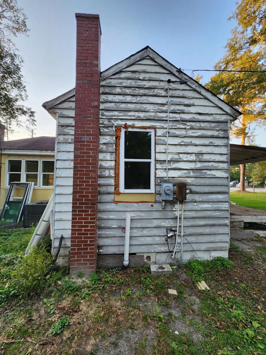 905 Peak Street, Holly Hill, SC 29059 - #3