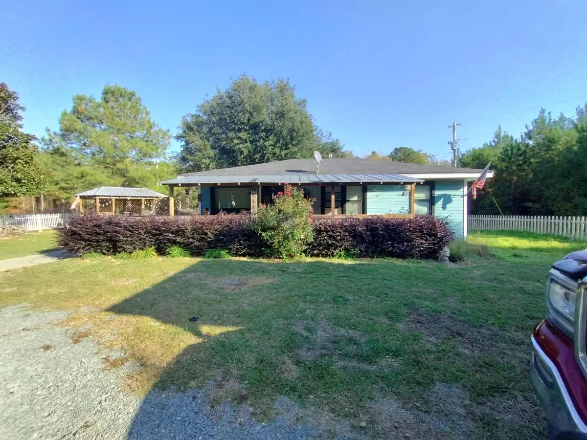 236 Julius Road, Kingstree, SC 29556 - #1
