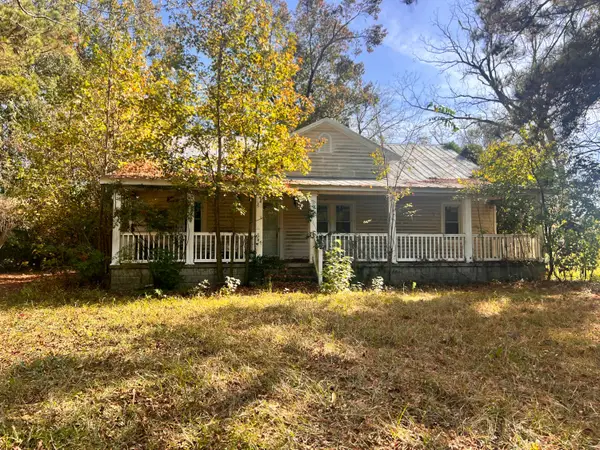 112 Woodover Farms Street, Harleyville, SC 29448