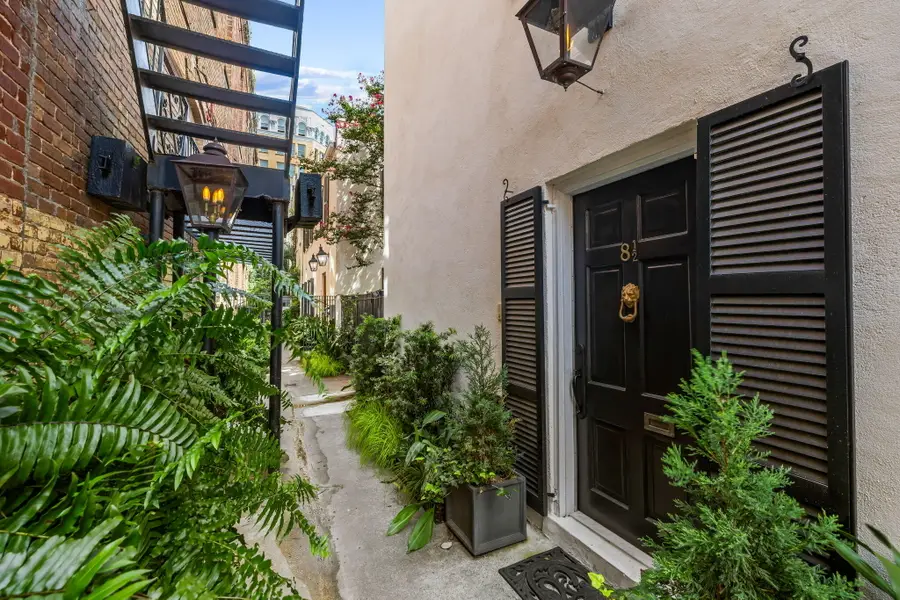 8 1/2 Ellliott Street, Charleston, SC 29401 - Image #2