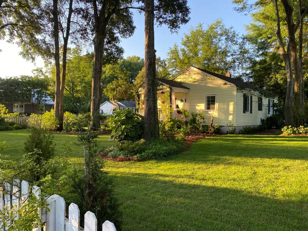 647 Adluh Street, Mount Pleasant, SC 29464 - Image #1