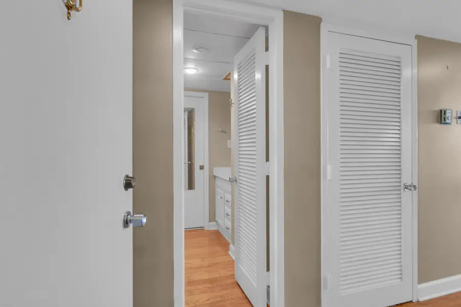 14 Lockwood Drive #4 L, Charleston, SC 29401 - Image #3