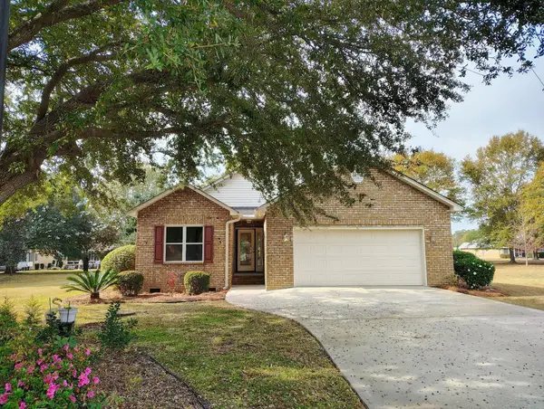 13 Lake Arbu Drive, Manning, SC 29102