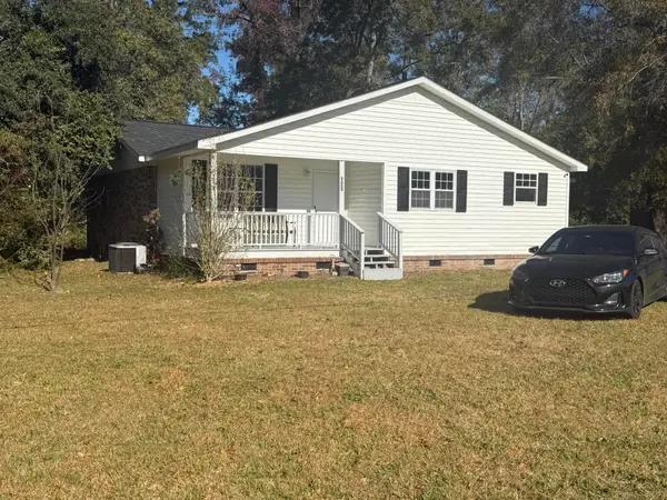 121 Franklin Street, Holly Hill, SC 29059