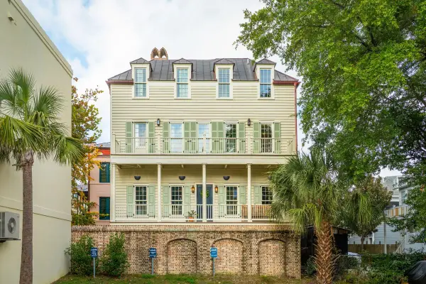6 Catfiddle Street, Charleston, SC 29403