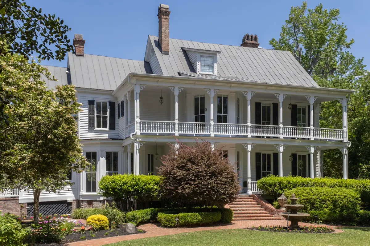 208 Sumter Avenue, Summerville, SC 29483 - Image #1