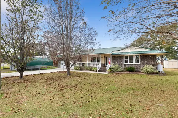 402 Chippendale Lane, Bonneau, SC 29431