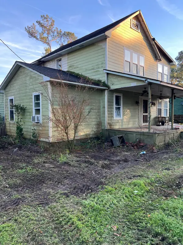 402 Sears Street, Saint George, SC 29477