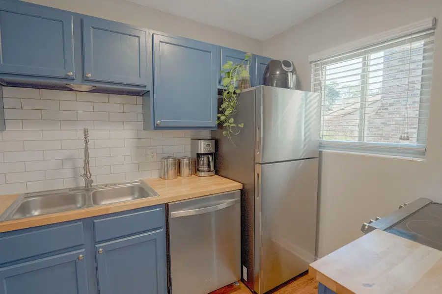 401 Andrea Lane, Hanahan, SC 29410 - #3