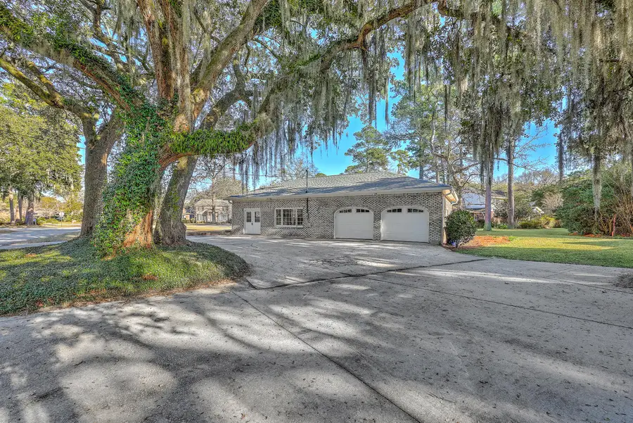 1009 Southgate Drive, Charleston, SC 29407 - Image #2