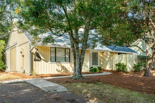 1116 Daffodil Lane, Mount Pleasant, SC 29464