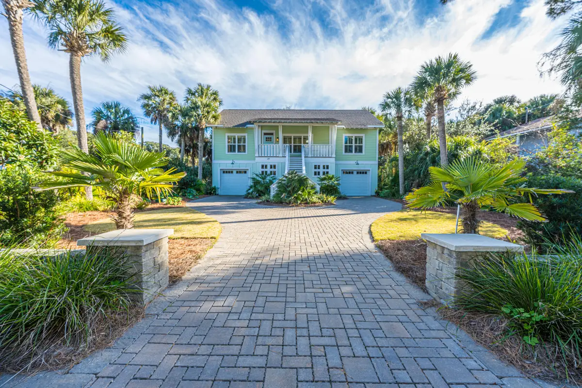211 W Hudson Avenue, Folly Beach, SC 29439 - Image #1