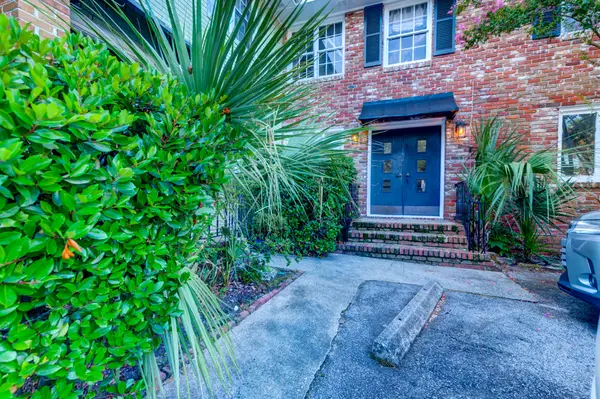7 Doughty Street #F, Charleston, SC 29403