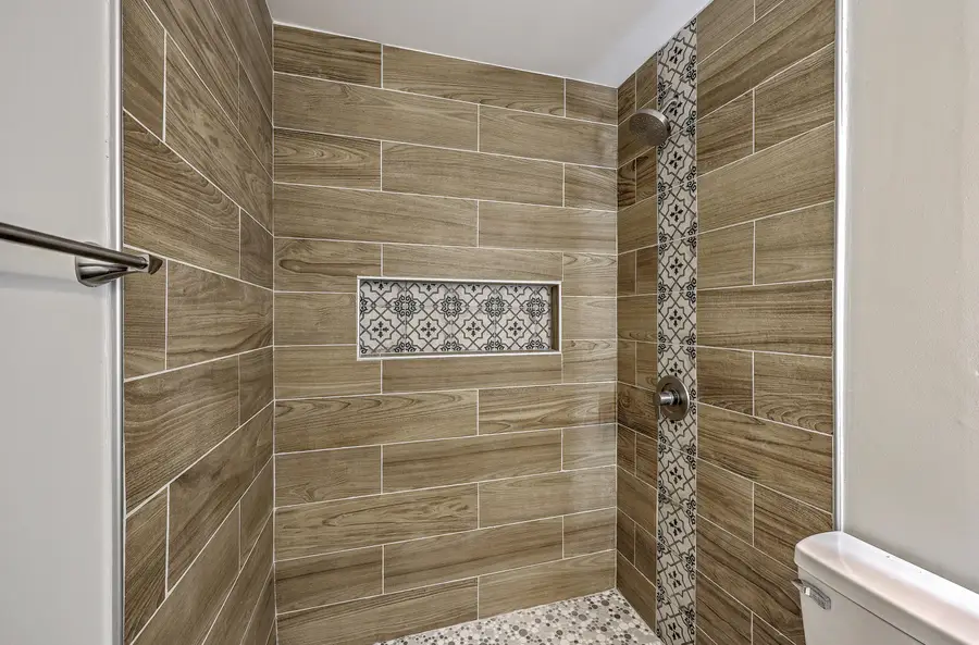 825 1st Street, Orangeburg, SC 29115 - #3