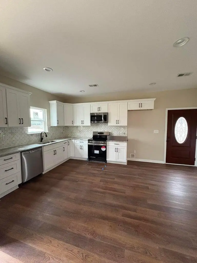 208 Avocada Drive, Santee, SC 29142 - Image #3