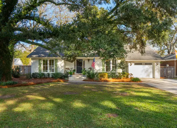 938 Sea Gull Drive, Mount Pleasant, SC 29464