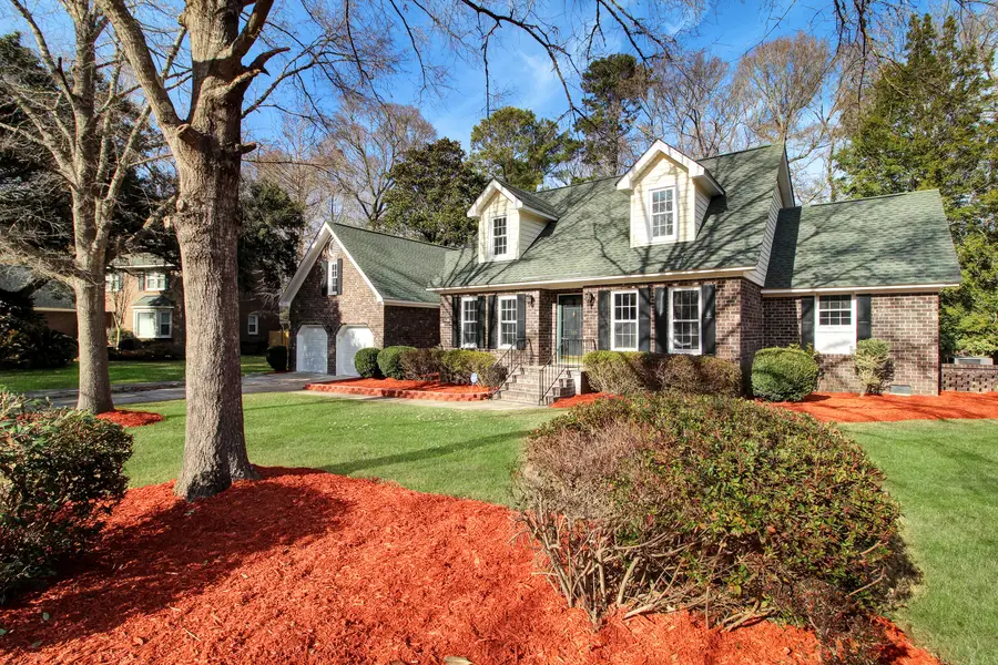 305 Mayfield Street, Summerville, SC 29485 - #3