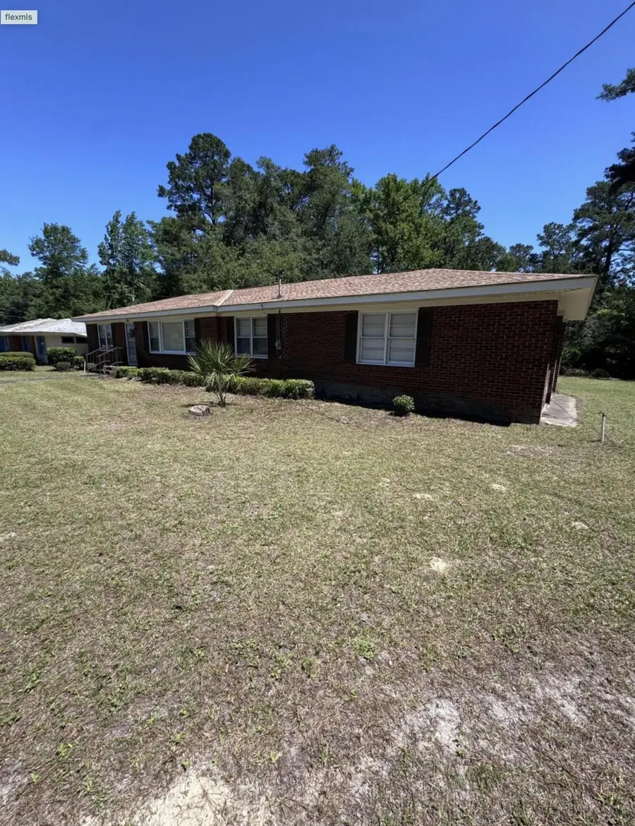 686 W Pine Street, Varnville, SC 29944 - #2