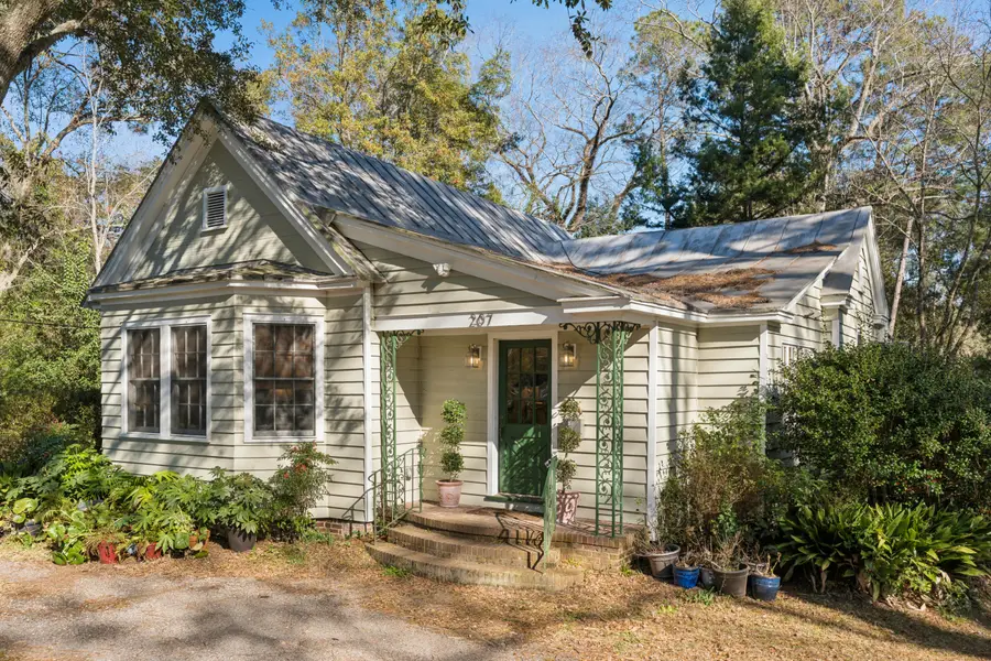 207 W Carolina Avenue, Summerville, SC 29483 - Image #2