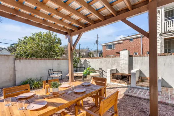 140 Spring Street, Charleston, SC 29403