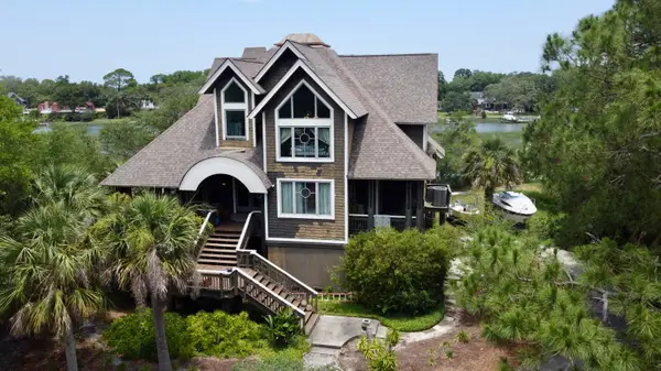 268 Little Oak Island Drive, Folly Beach, SC 29439