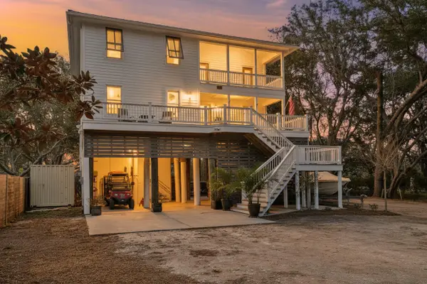 1527 Macoma Drive, Mount Pleasant, SC 29466